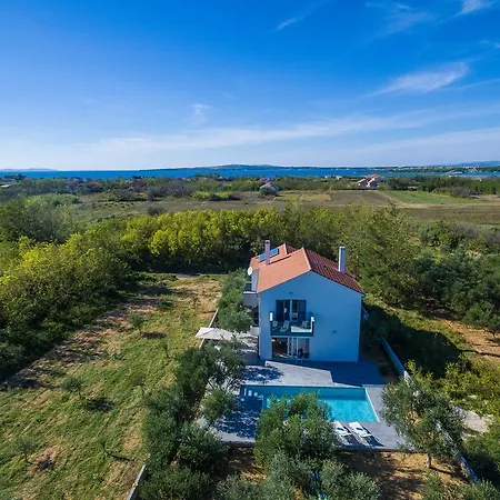 Villa Aria