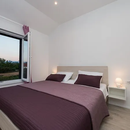Aria Villa *